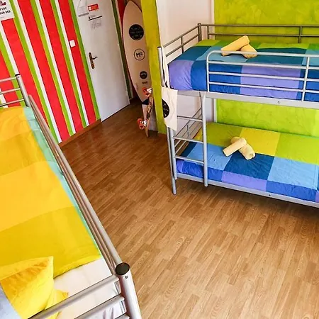 Surf Camp 호스텔 에리세이라