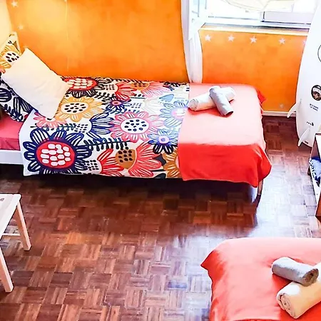 Auberge de jeunesse Surf Camp *