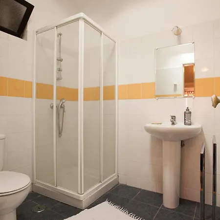 Surf Camp 호스텔 에리세이라