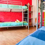Hostel Surf Camp Ericeira