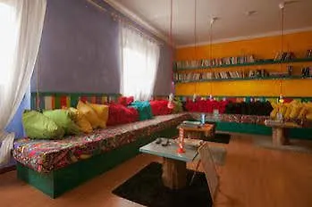 Hostel Surf Camp Ericeira